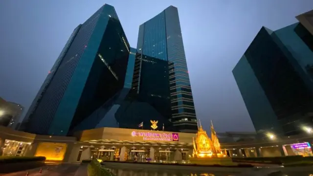 ไทยพาณิชย์เป็นธนาคารไทยแห่งแรกที่ก่อตั้งขึ้นโดยพระบรมราชานุญาตเมื่อวันที่ 30 ม.ค. 2449