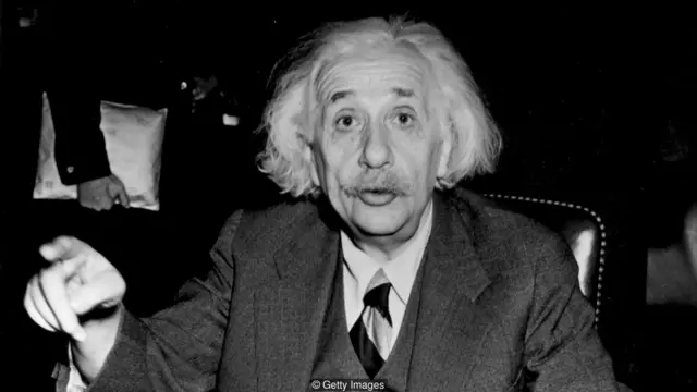 Albert Einstein, ahli fisika