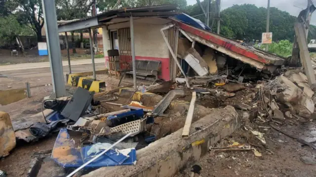 Dat be how dangerous di 19km highway be for Ghana motorists.