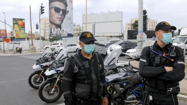 مقابله با شیوع کرونا