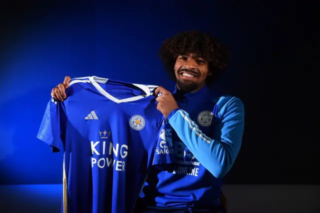 হামজা চৌধুরী 'জনস্রোত' নিয়ে আসছেন