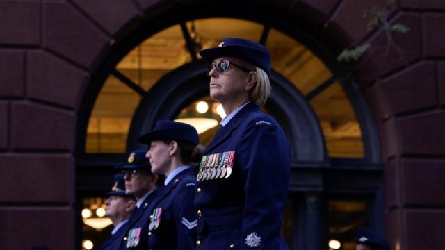 澳洲和新西兰在周日举办了年度的澳纽军团日活动，这个日子最初是为了纪念两国在第一次世界大战中阵亡的士兵。