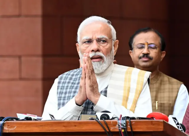 பிரதமர் நரேந்திர மோதி