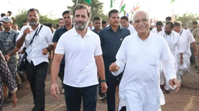 ભારત જોડો યાત્રામાં કૉંગ્રેસ નેતા રાહુલ ગાંધી સાથે કનુભાઈ કળસરિયા