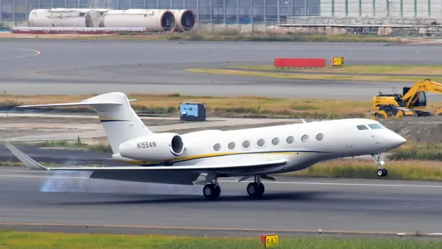 Noviembe de 2018: el jet de Nissan aterrizando en el aeropuerto de Haneda, en Tokio.