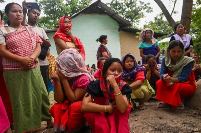 महिलाएं