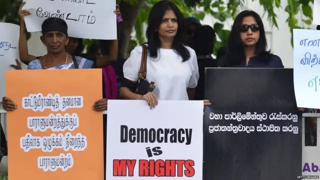 ප්‍රජාතන්ත්‍රවාදය උදෙසා කාන්තාවෝ