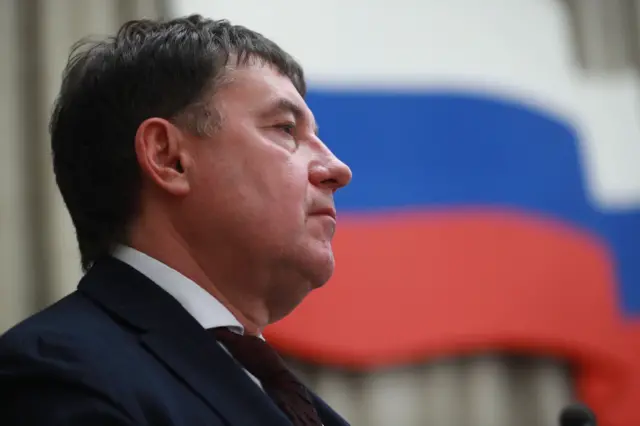 Виктор Момотов в профиль