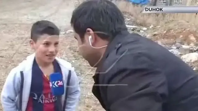 خبرگزاری کردستان ۲۴ مدعی شد پسرک پلاستیک‌پوش را در دهوک عراق پیدا کرده