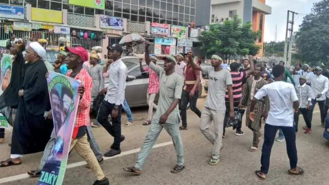 Ndị otu IMN na-eme ngagharị