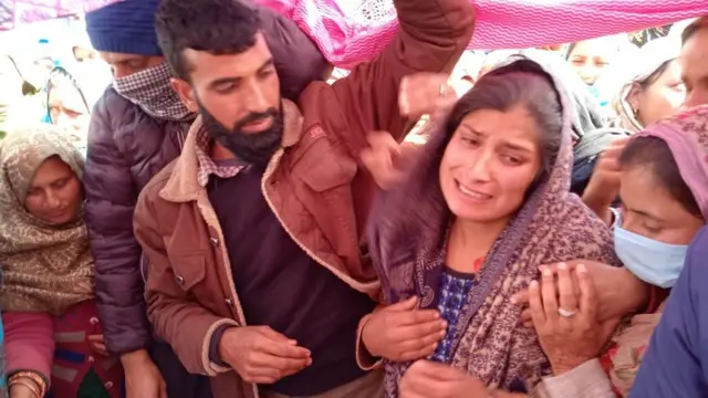 गुलाम हुसैन बट की बेटी