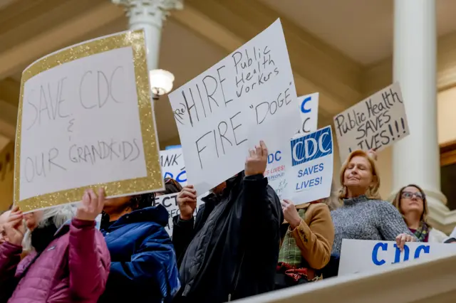 हटाइएका कर्मचारीको प्रदर्शन 