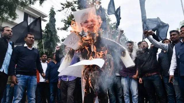 ઇમ્ફાલમાં વિરોધ પ્રદર્શન