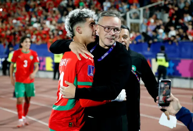 المغرب يحقق إنجازا تاريخيا ويتوج بطلا لكأس العالم للشباب المغرب يحقق إنجازا تاريخيا ويتوج بطلا لكأس العالم للشباب