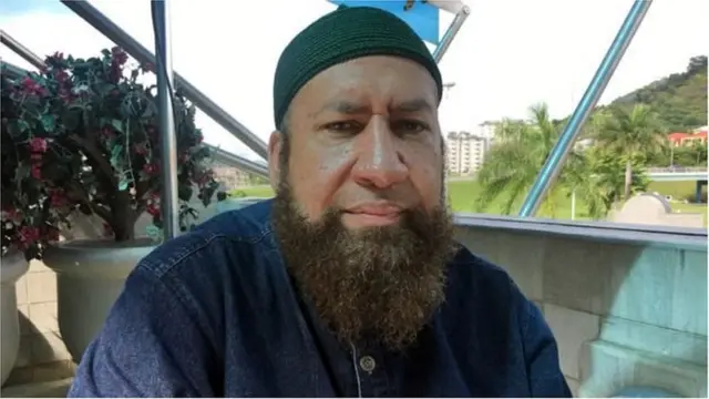 ডেভিড মিলিব্যান্ড, ইয়াসিন আবু বকরের একজন অনুসারী