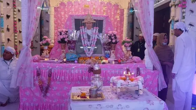 ਪਾਕਿਸਤਾਨ ਦਾ ਮੰਦਿਰ