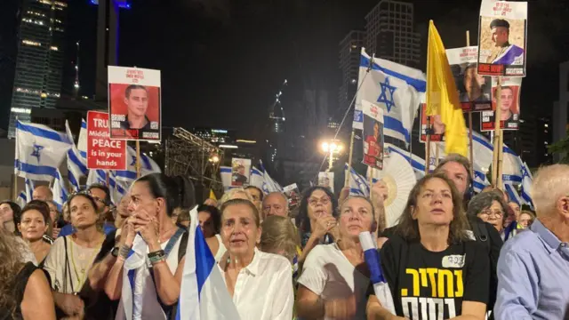 బందీల కుటుంబాలు 