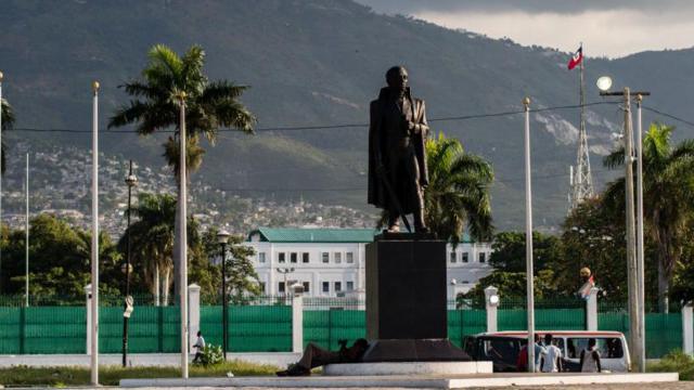 பிரெஞ்சு நெப்போலியனை எதிர்த்த ‘கருப்பு நெப்போலியன்