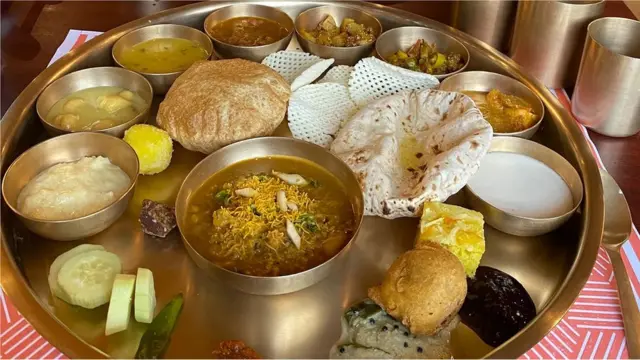 Shree Shivay est l'un des nombreux restaurants de Varanasi qui proposent des plats sattvic locaux.