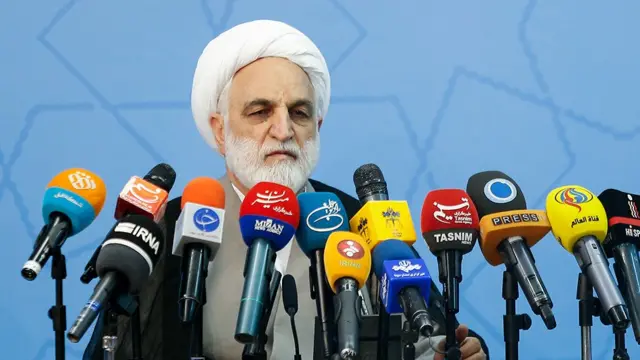 سخنگوی قوه قضاییه صدور مجوز توسط وزارت تعاون و عدم نظارت بانک مرکزی را علت بروز وضعیت کنونی دانسته است