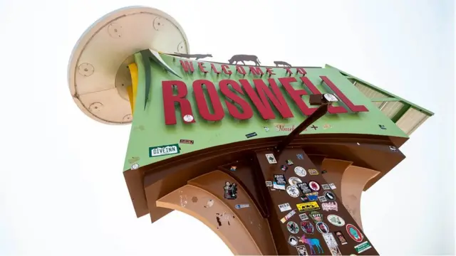 75 ఏళ్ల క్రితం 1947 జులైలో న్యూ మెక్సికోలోని రోజ్వెల్లో కుప్పకూలిన ఫ్లయింగ్ సాసర్ శకలం