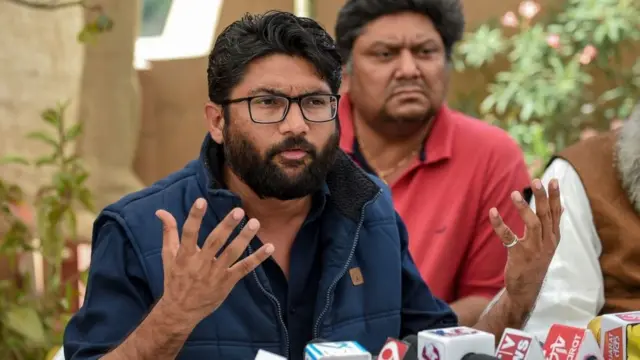 જિજ્ઞેશ મેવાણીની ધરપકડ વિરુદ્ધ આસામમાં કૉંગ્રેસનું પ્રદર્શન