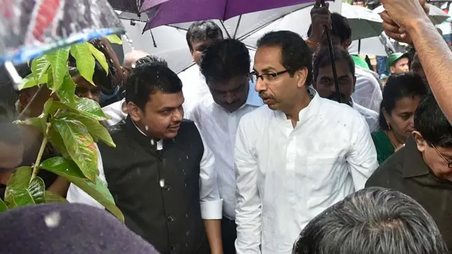 उद्धव ठाकरे आणि देवेंद्र फडणवीस