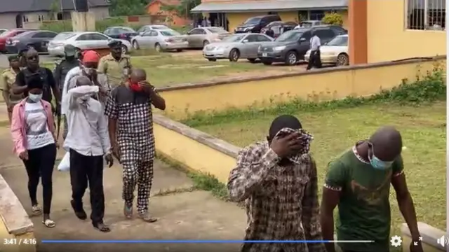 Awọn afurasi lori iku Timothy