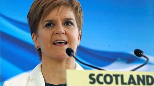 苏格兰民族党领袖斯特金承诺要把举行第二次苏格兰独立公投写进2021年苏格兰民族党的宣言