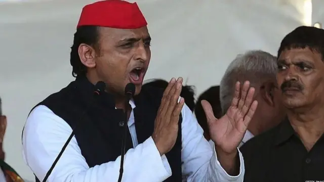 अखिलेश यादव