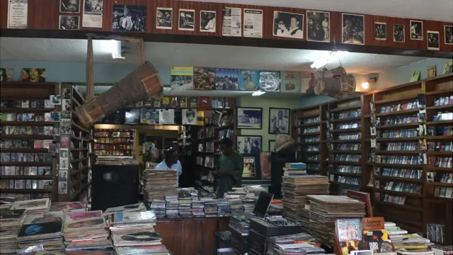 À l'intérieur du Jazzhole