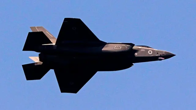 F35