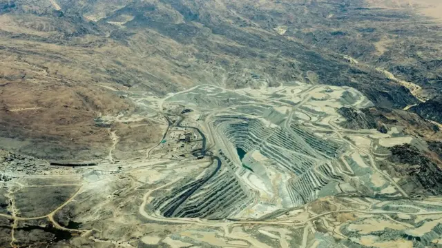 Одна з найбільших уранових шахт у світі в Намібії