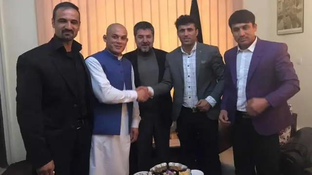 مبارز او هوتک