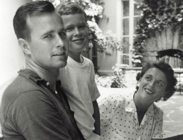 Bush con Barbara y su hijo George
