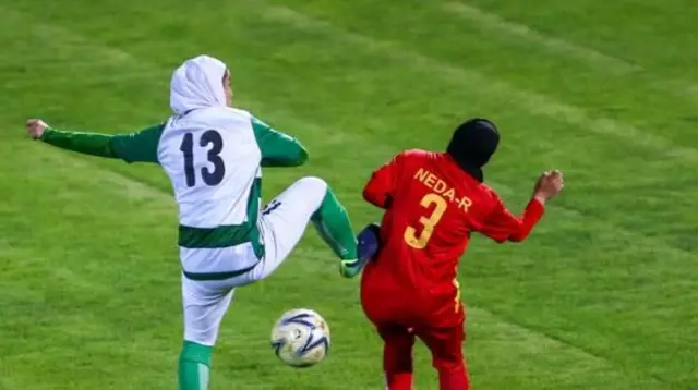 دیدار تیم های ذوب آهن اصفهان و شهرداری سیرجان