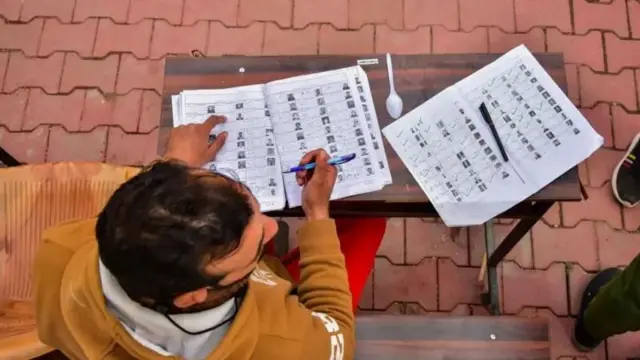 வாக்காளர் பட்டியல் 