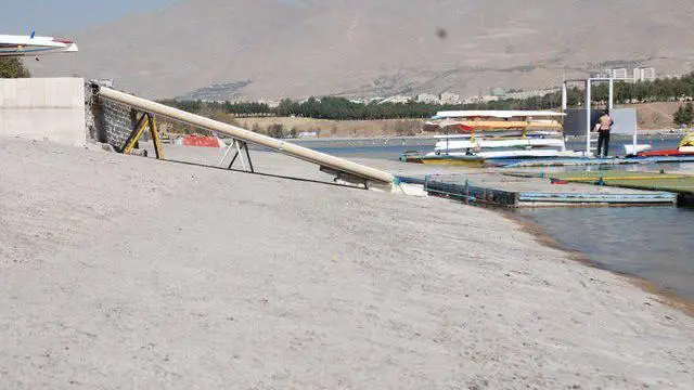 دریاچه ورزشگاه آزادی