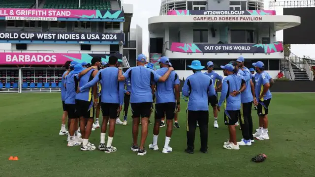 प्रैक्टिस सेशन के दौरान टीम इंडिया