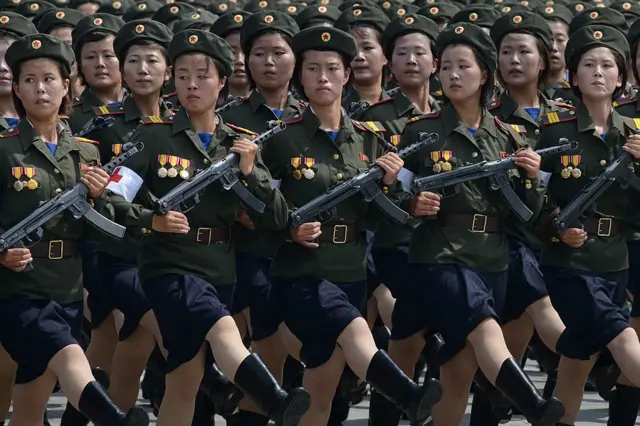 Түндүк Корея жакында эле Орусияга миңдеген аскерлерин жиберди деген кабардан кийин Украинадагы согуш темасы ого бетер талкууну күчөттү