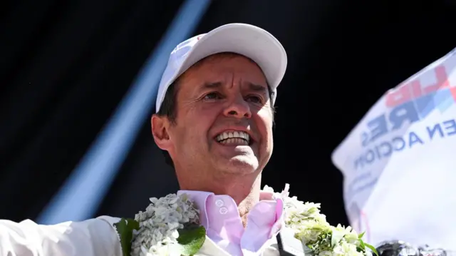 El expresidente boliviano y candidato de la alianza Libre, Jorge Tuto Quiroga, en el acto de cierre de campaña en El Alto, La Paz.