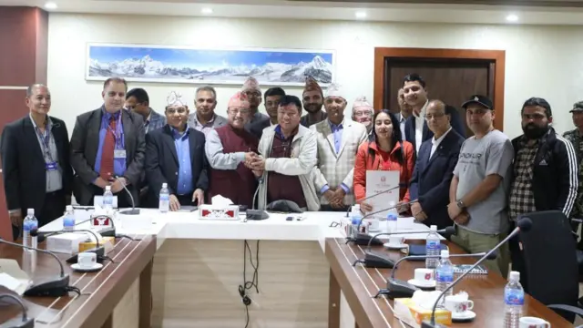 सहमति बैठकको क्रममा