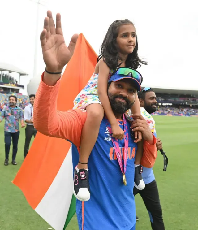 बेटी समायरा के साथ.