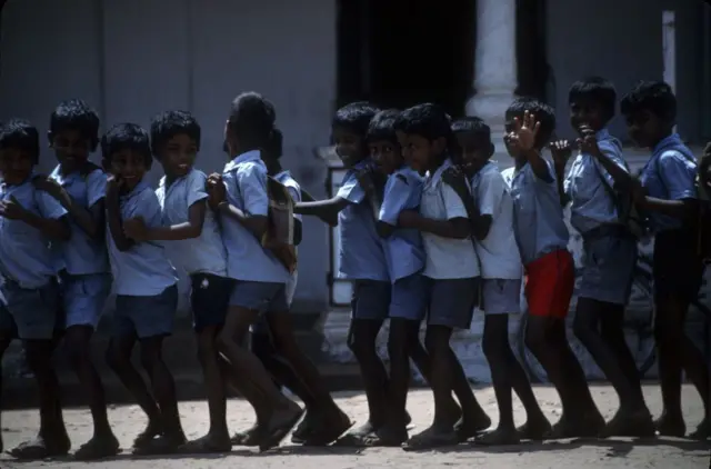 தமிழ்நாடு, பள்ளிக்கல்வி, மத்திய அரசு