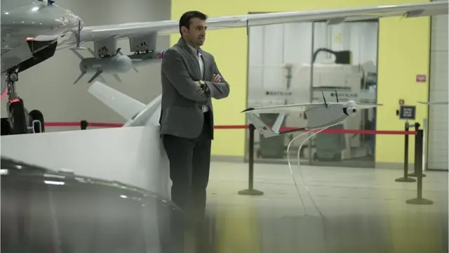 Selçuk Bayraktar fabrikasında 