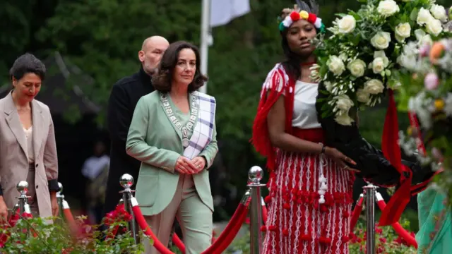 Umukuru w'igisagara ca Amsterdam Femke Halsema mu birori vya Keti Koti vyo kwibuka guca ubuja, ku itariki ya 1/7/2021