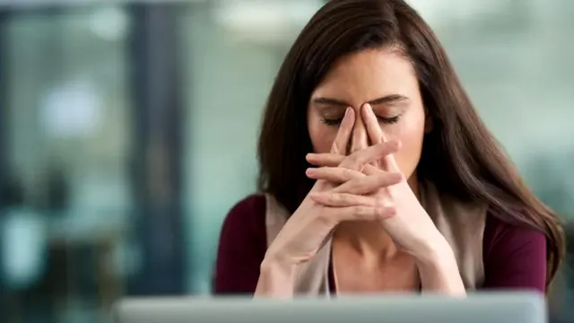 Учитывая то, что в наши электронные почтовые ящики ежедневно попадают сотни писем, практически невозможно ответить на каждое из них мгновенно