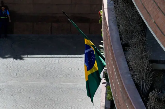 Bandeira do Brasil na Embaixada da Argentinaaplicativo betpix365Caracas