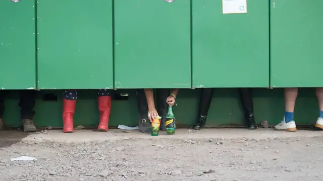 Urinol do festival Glastonbury, na Inglaterra