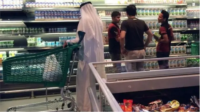 কাতারের একটি দোকান